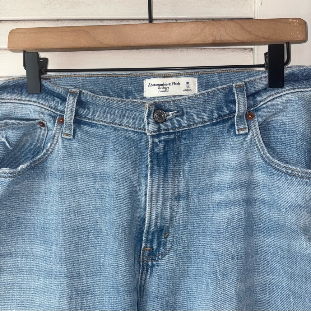 Abercrombie & Fitch The Baggy Low Rise Denim Cuffed Hem Jeans size 12/31 - Picture 4 of 7